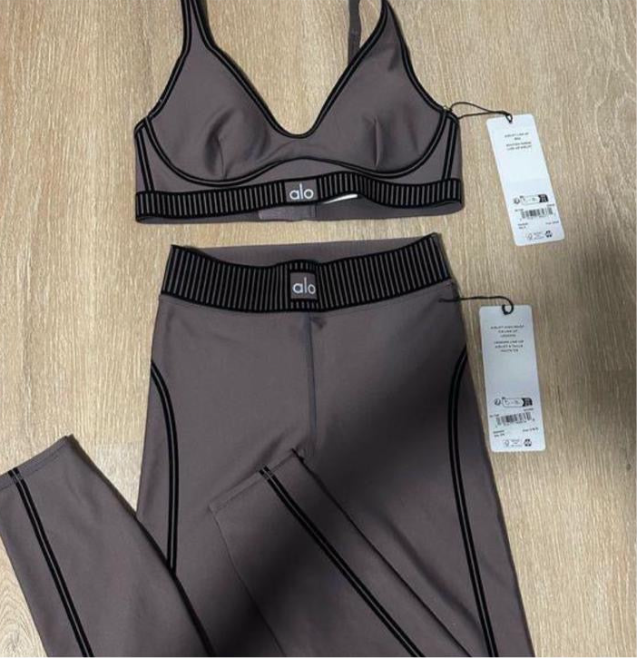 Alo Luxe Sculpt Bra & Legging Set